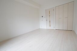 2階の3号の写真ですので、現況優先です。