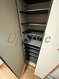 ペアパレス六町2号館