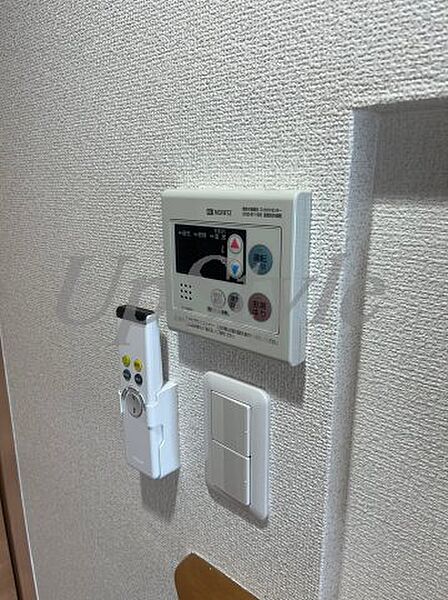 ペアパレス六町2号館