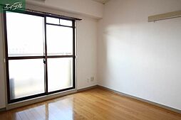 JR吉備線 備前三門駅 徒歩30分の賃貸マンション 5階1Kのリビング/ダイニング