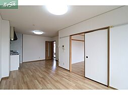 JR津山線 法界院駅 徒歩29分の賃貸アパート 2階2LDKのリビング/ダイニング