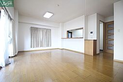 岡山電気軌道東山本線 城下駅 徒歩9分の賃貸マンション 5階3LDKのリビング/ダイニング