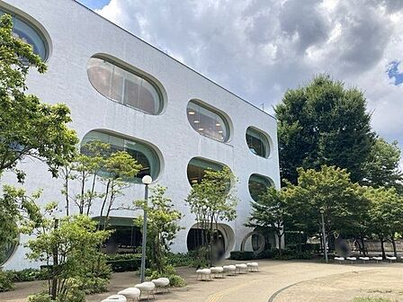 武蔵野プレイス 徒歩6分。 430m