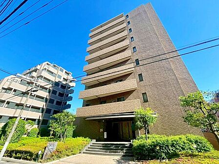 平成12年2月築の新耐震基準マンション。
