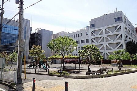 山吹公園 220m
