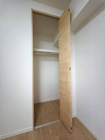 衣類もたくさんしまえます!お洋服が増えても大丈夫です!