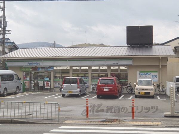 画像23:ファミリーマート　西京山田店まで410メートル