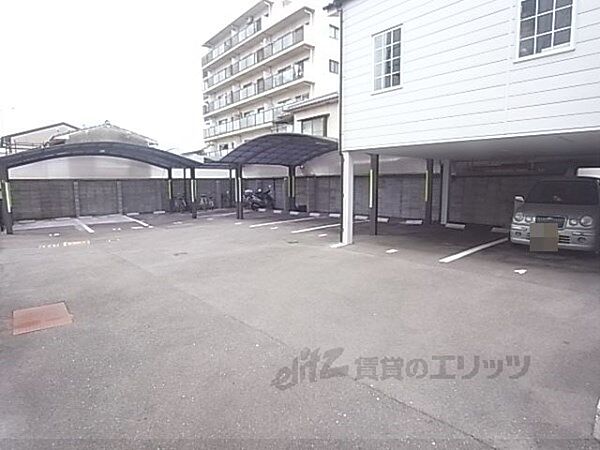 画像19:駐車場