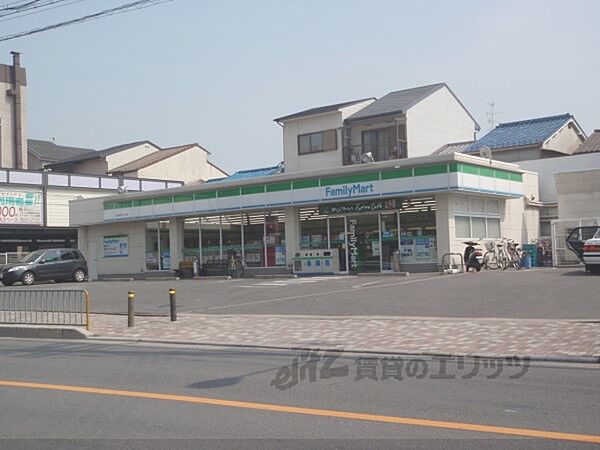 画像18:ファミリーマート　深草フチ町店まで160メートル