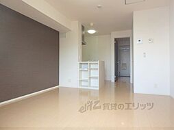 京都市営烏丸線 竹田駅 徒歩7分の賃貸アパート 1階ワンルームのリビング/ダイニング