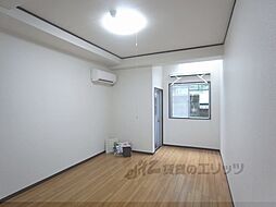 阪急嵐山線 松尾大社駅 徒歩3分の賃貸マンション 1階1Kのリビング/ダイニング
