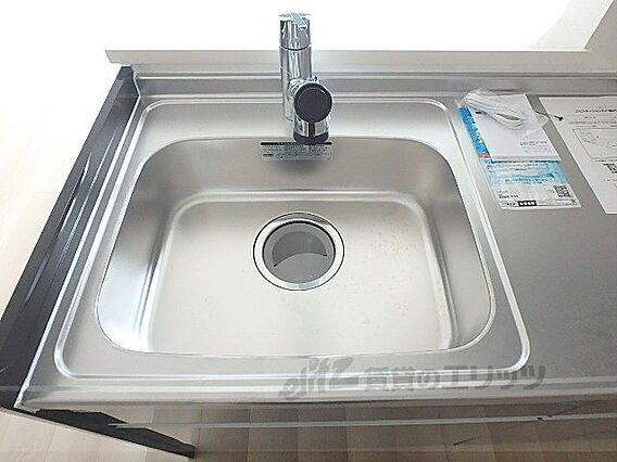 リアシード_内装_8