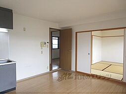 ヴェルドミール 4階2LDKのリビング/ダイニング