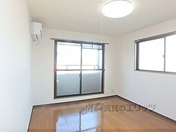 アーバンリゾート伏見稲荷 2階1Kのリビング/ダイニング