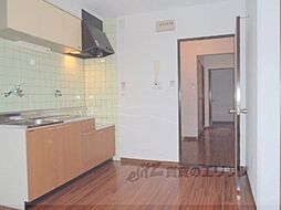 ウアクエレ 2C 2階3DKのリビング/ダイニング