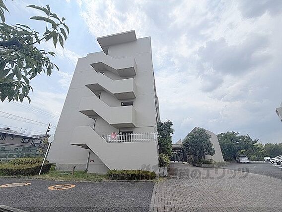 アーバンエース松井山手パル寮棟_外観_1