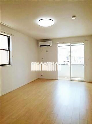 エルヴィータ_内装_0