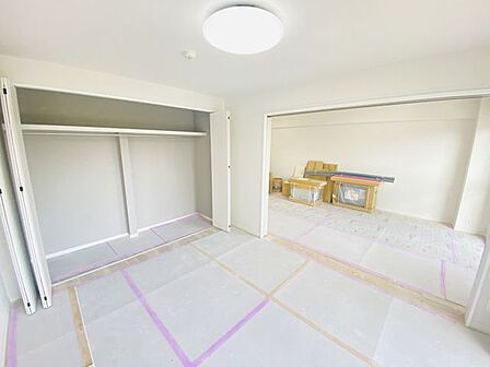 LDKに隣接する洋室（3）【新規リノベーション工事中（令和8年8月20日現在）】