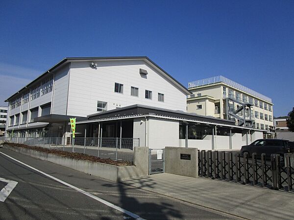 画像29:岡山市立岡山中央中学校(中学校)まで320m