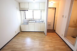 アーク上ノ島 303 1階1DKのリビング/ダイニング