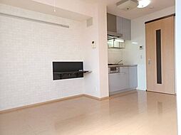 メゾン　トレビナ 303 3階ワンルームのリビング/ダイニング