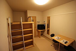 レオパレスあまがさき駅近 404 4階1Kのリビング/ダイニング