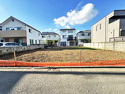 外観：◆第一種低層住居専用地域の閑静な住宅街◆コンビニやスーパーが約7分圏内◆お好きなメーカーで建築可能