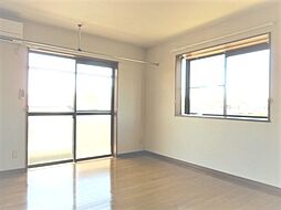 セリーンハイツ 205 2階1Kのリビング/ダイニング