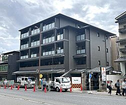 京都府京都市上京区武者小路通室町東入梅屋町（賃貸マンション1LDK・1階・54.08㎡） その1