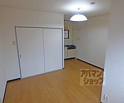 宮の東ハイツ 103 1階ワンルームのリビング/ダイニング