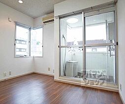 テラッセ糺の森（下鴨女子学生会館） 2F 2階ワンルームのリビング/ダイニング