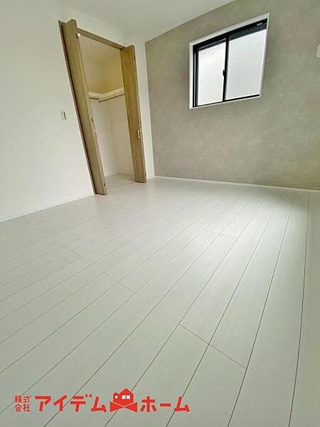 寝室を拡大表示