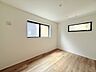 子供部屋：子供部屋にぴったりな洋室。明るい空間で成長を見守ります