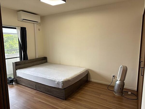 寝室