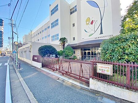 名古屋市立田代小学校(900m)