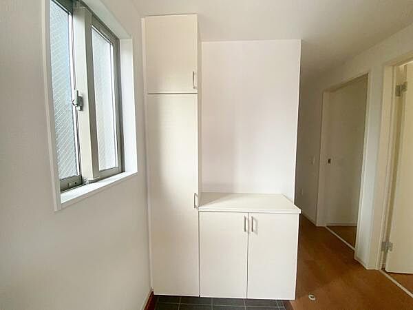 玄関を拡大表示