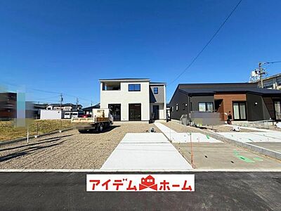 外観:1号棟 外観写真 平日・土日問わずご案内致します!お気軽にお問合わせ下さい♪ 外観:1号棟 外観写真 平日・土日問わずご案内致します!お気軽にお問合わせ下さい♪