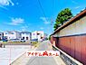 外観：前面道路 平日・土日問わずご案内致します！お気軽にお問合わせ下さい♪ 