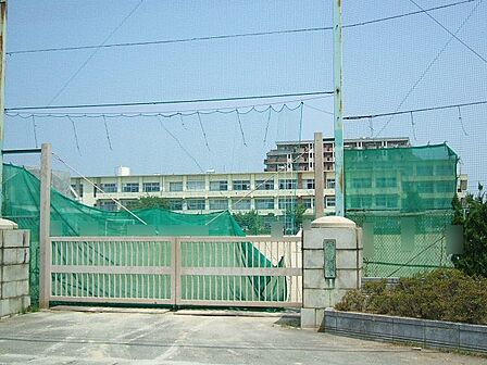 岩倉市立岩倉中学校(1200m)