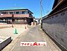 外観：前面道路 平日・土日問わずご案内致します！お気軽にお問合わせ下さい♪ 