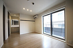 リコリス中一万 201号室 2階ワンルームのリビング/ダイニング