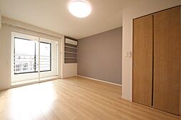 アルストロメリア 202号室 2階ワンルームのリビング/ダイニング