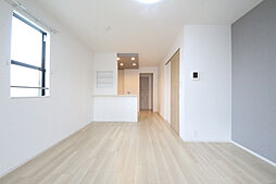 アルストロメリア 203号室 2階ワンルームのリビング/ダイニング