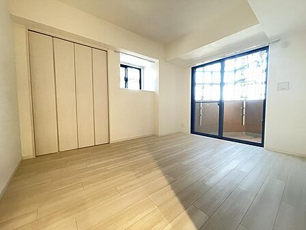 約5.7帖壁に防音加工を施しております