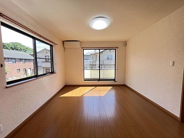 洋室を拡大表示