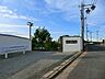 周辺：成田市立成田中学校 660m