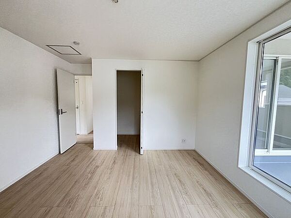 洋室を拡大表示
