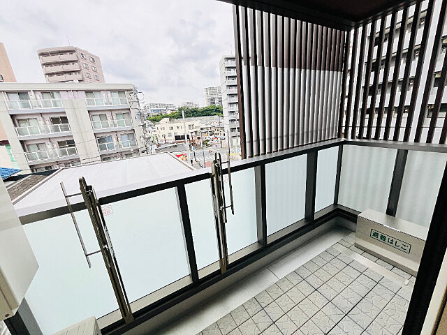 バルコニー