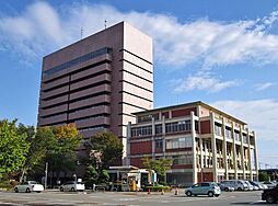 コンビニ「前橋市役所まで350m」