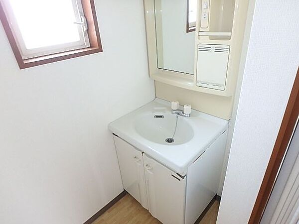 detached 群馬県佐波郡玉村町大字板井

地図を見る